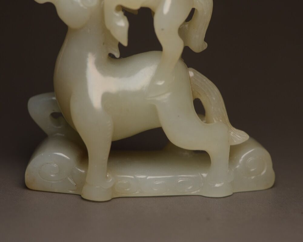 Chinese Hetian Jade Hand Carving Horse Statue Nice Figurines Collections Artwork