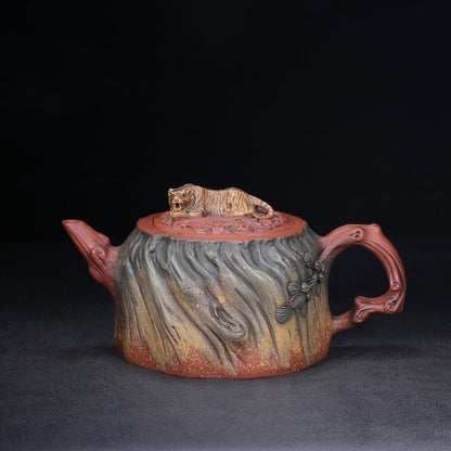 Chinese Yixing Zisha Clay Handmade Exquisite Teapo （虎虎生威 底款：蒋蓉）