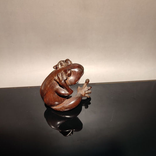 cute small frog statue children gift Hobby collection wood carving Boxwood decor