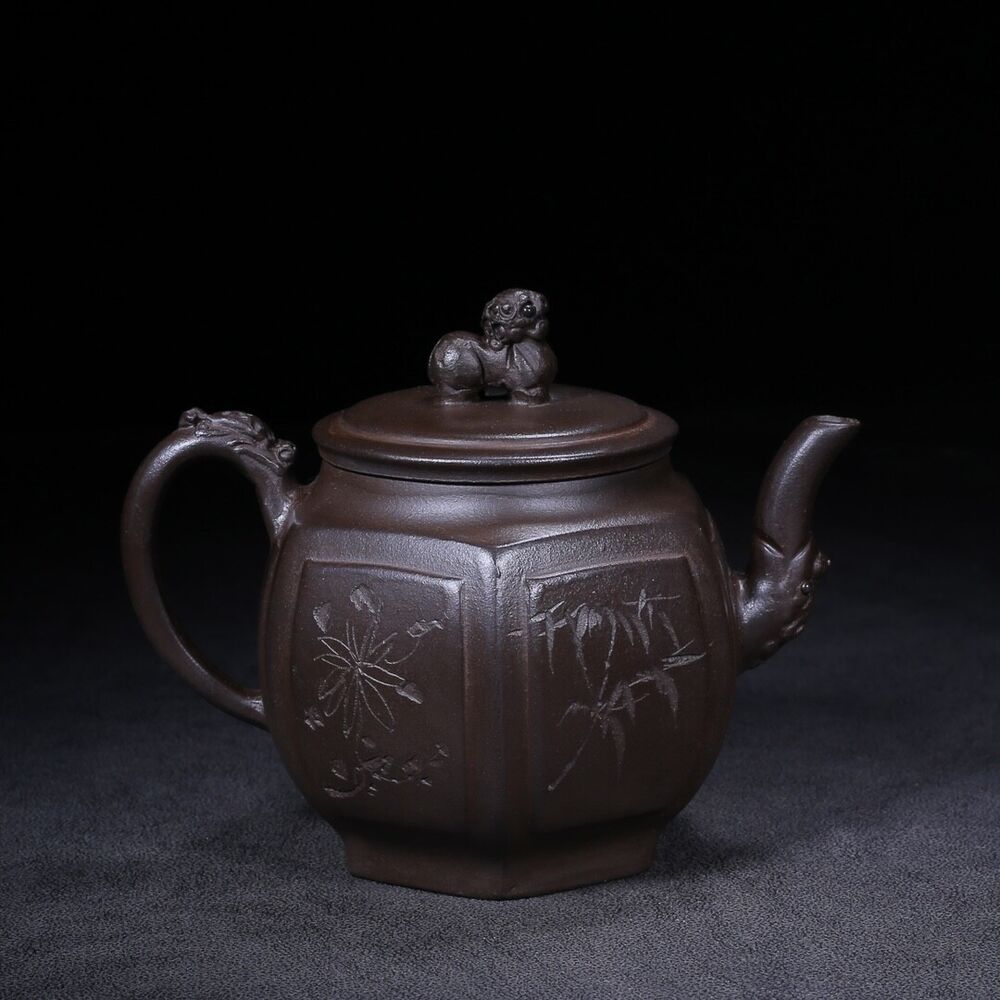 Chinese Yixing Zisha Clay Handmade Exquisite Teapot （梅兰竹菊 底款：金鼎商标）