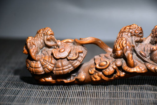 Chinese Vintage Boxwood Carving Lion Statue Collection Sculpture Nice Artwork