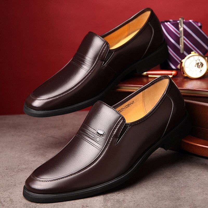 2022 Men Leather Shoes Black Microfiber Leather Soft Man Hole Shoes Man
