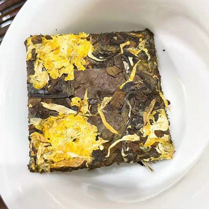 500g Chrysanthemum White Tea Fuding White Tea Brick Chinese Organic White Tea