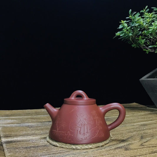 Chinese Yixing Zisha Clay Handmade Exquisite Teapot （霸王石瓢 底款：曼晞陶艺（顾景舟））