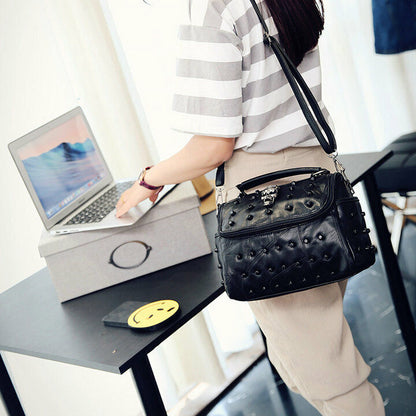 Real Split Sheep Leather Messenger Bag Rivet Skull Handbag Travel Crossbody