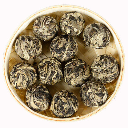Yunnan Moonlight White Ball Nectar Fragrance Raw Puer Tea Yue Guan Bai Long Zhu