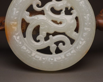Chinese Beautiful Natural Hetian Jade Hand Carving Dragon Statue Pendant Jewelry