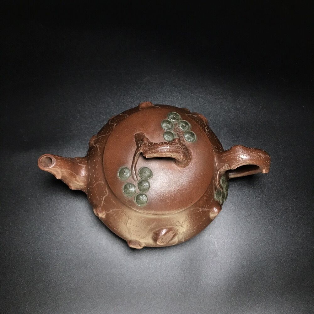 vintage chinese yixing purple clay teapot zisha ceremony carving Collectible art