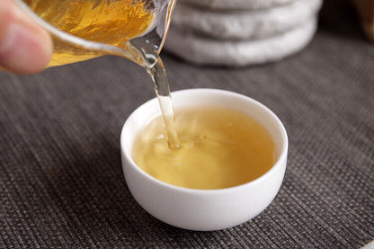 50g Yunnan Pu'er Tea Banzhang Raw Tea Cake Old Tree Tea Raw Tea Small Cake Tea