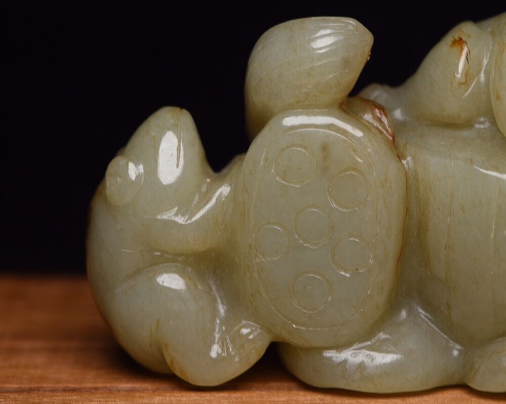 Chinese Natural Hetian Jade Hand Carving Frog Statue Sculpture Figurines Artwork