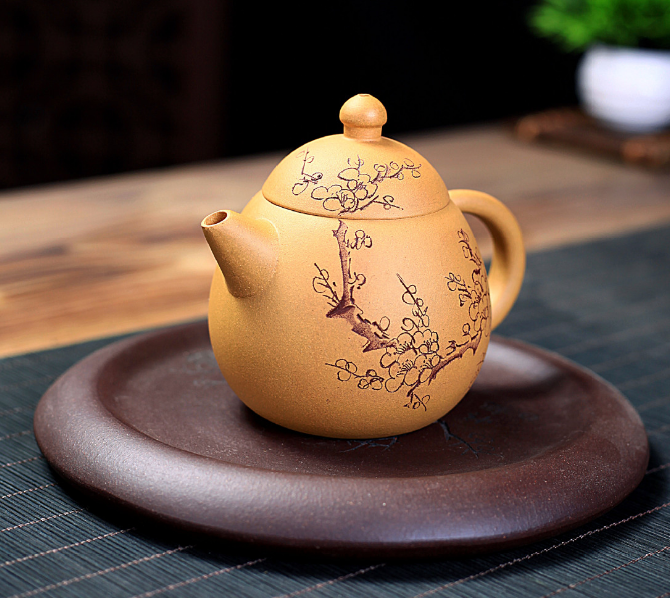 Yixing zishahu raw ore gold section mud plum blossom dragon egg handmade teapot