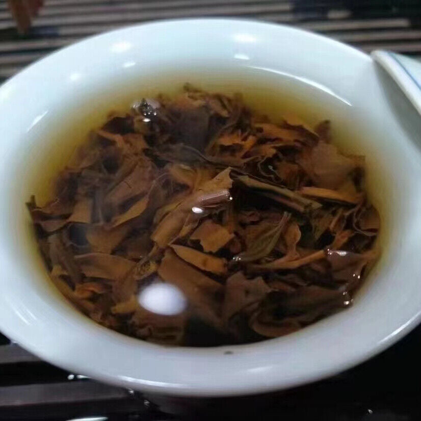 357g Yunnan Raw Puerh Tea 2004 Yiwu Zhengshan Sheng Pu-erh Tea Cake Pu'er Tea