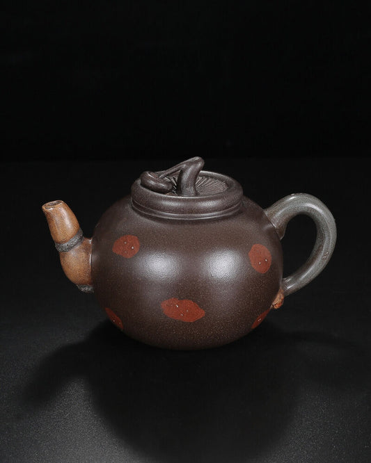 Chinese Yixing Zisha Clay Handmade Exquisite Teapot （蘑菇 底款：吕尧臣）