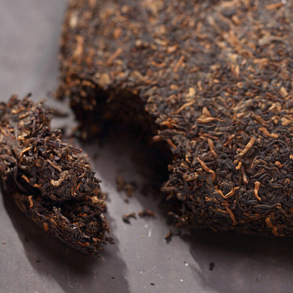Menghai Taetea Dayi Wei Zui Yan Classic Pu'er Cake Ripe Tea 357g/12.59oz