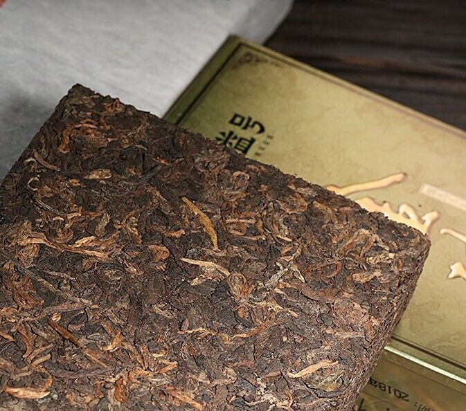 Pu'er Ruibo Tea 1KG Five Year Old Pu'er Tea Brick Boiled Pu'er Tea-