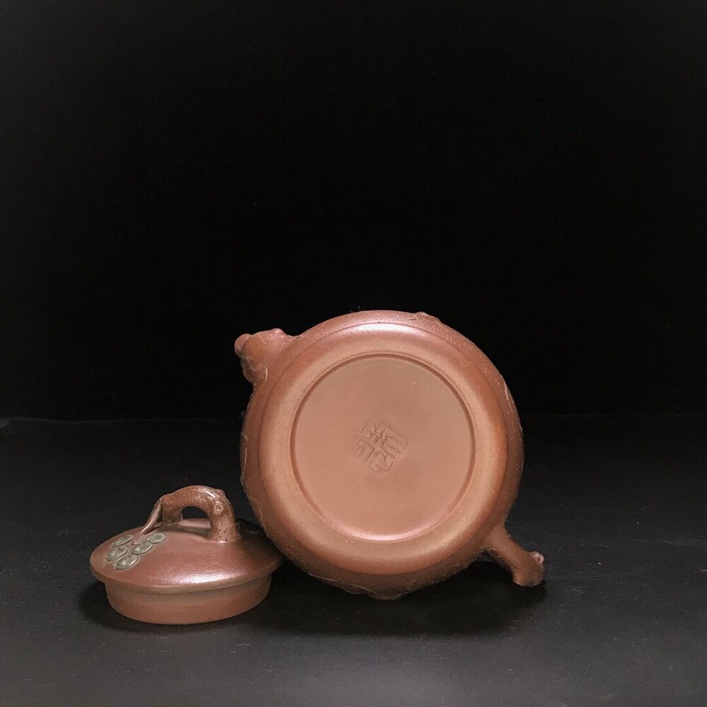 vintage chinese yixing purple clay teapot zisha ceremony carving Collectible art