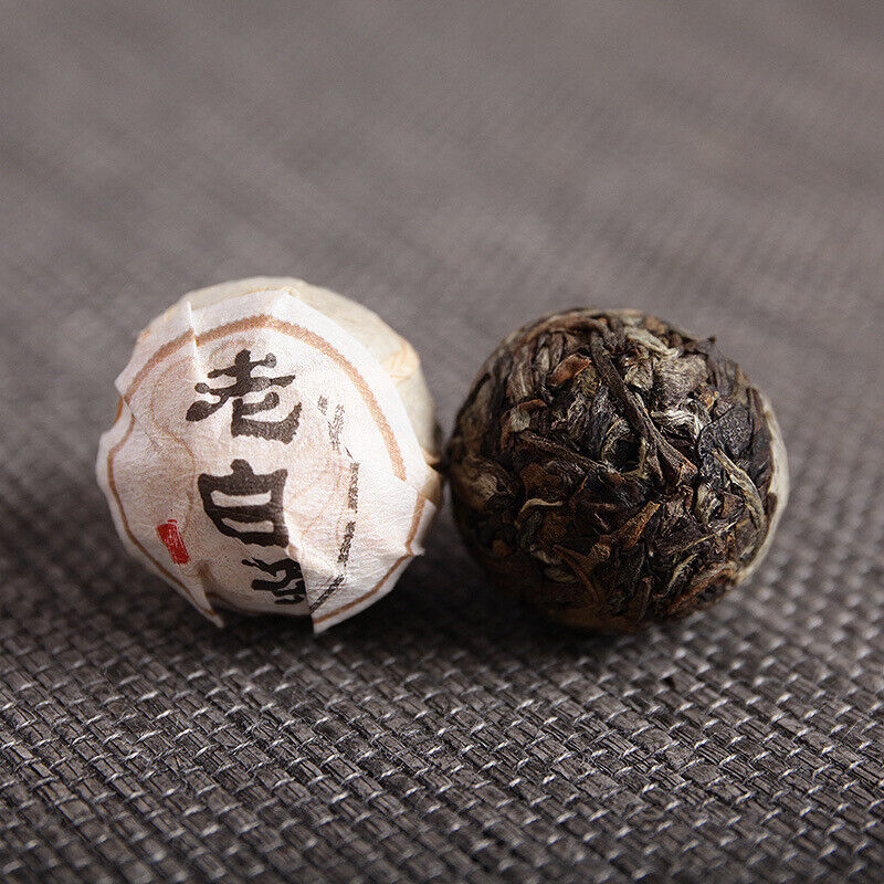 Yunnan Pu'er tea Fuding white tea process white peony old white tea dragon pearl