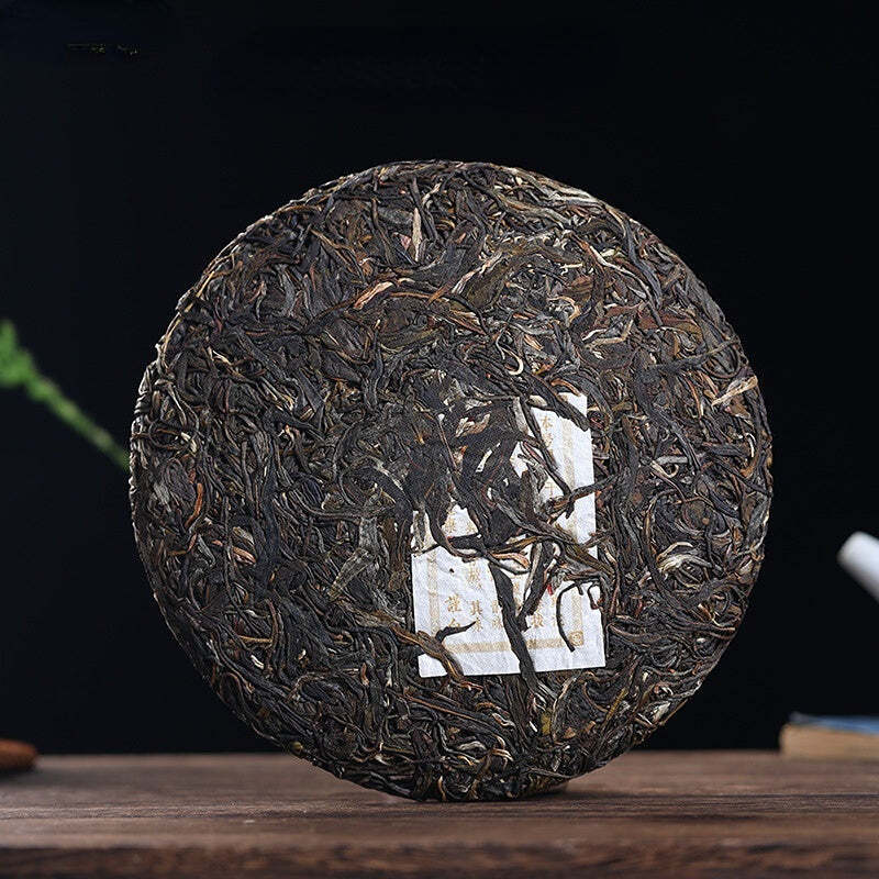 357g Yunnan Yiwu Puerh Raw Tea Cake Early Spring Pu-erhshengcha Pu'er Green Tea