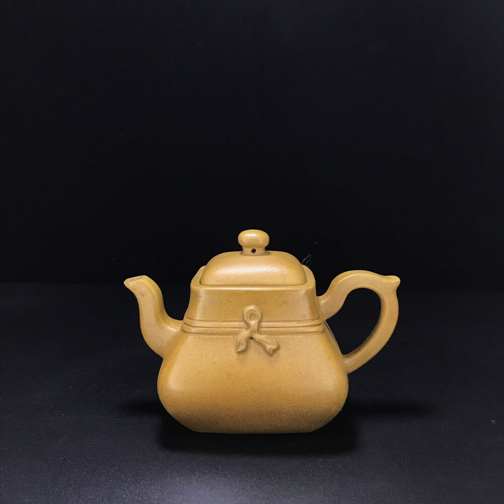 Chinese Yixing Zisha Clay Handmade Exquisite Teapot （锦绣玉带壶 底款：乾隆年制）