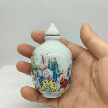 Chinese Vintage Porcelain Snuff Bottles Exquisite Painted Figure Pattern buddha