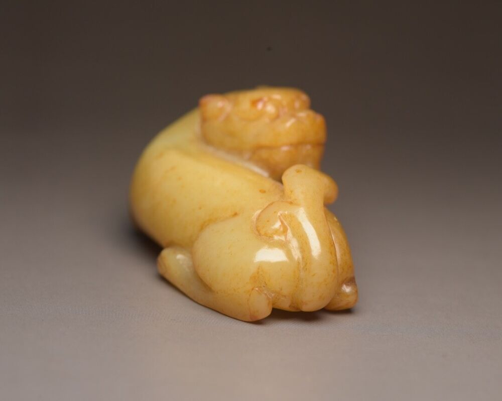 Collection Chinese Hetian Jade Carved Sculpture Exquisite Beast Statue Ornaments