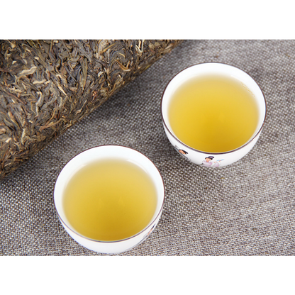 Yunnan Xiao Xigui Longzhu Longzhu Pu'er Tea Column 1000g Spring Tea-