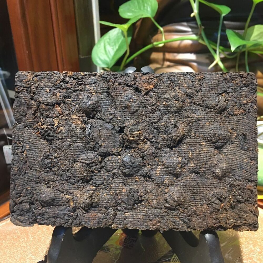 Lao Cha Tou * 2011 Menghai Dayi Lao Cha Tou Tea Pu'er Shu Ripe Pu-erh Brick 250g