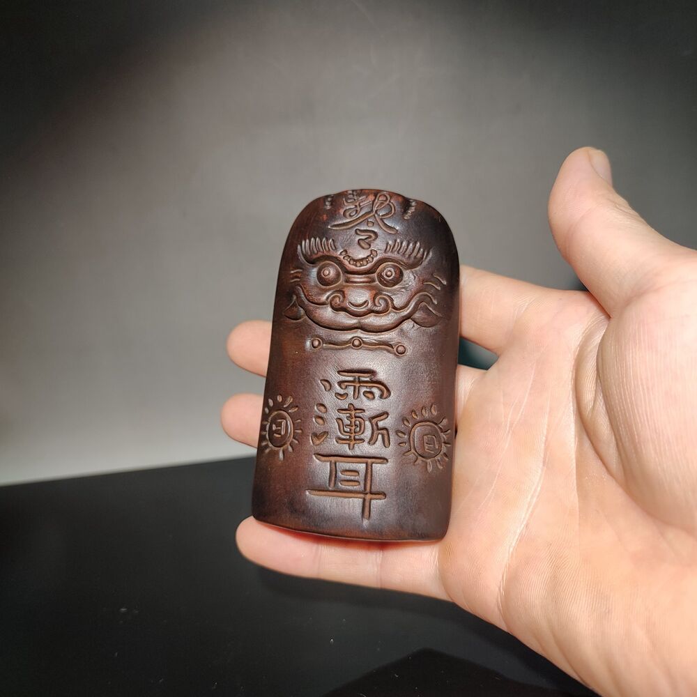 Craft Wooden Pieces Carved Pendant Ornament Plaything Dragon Statue rain plate