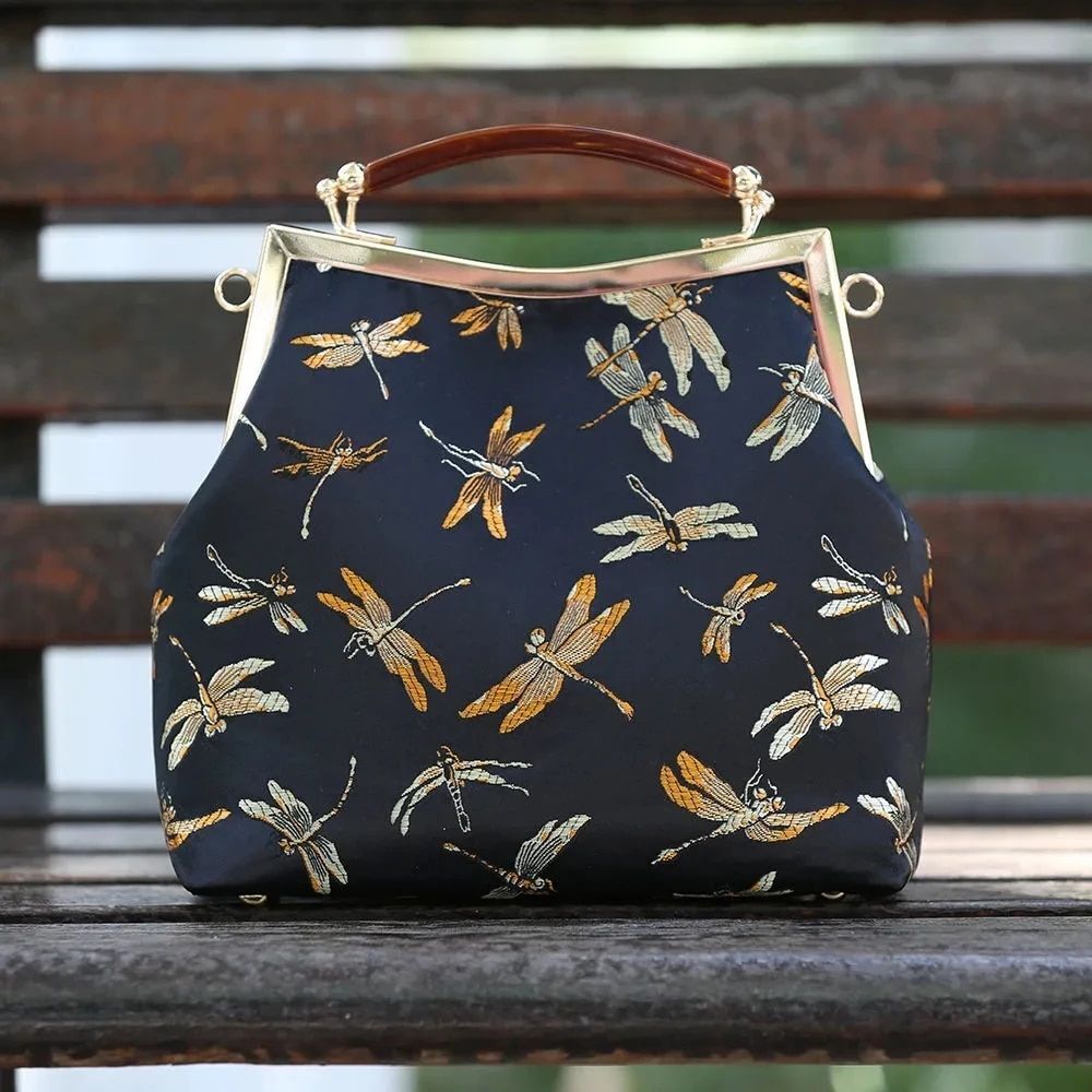 Vintage Lock Shell Bag Handbag Purse Handmade Chain Women Shoulder Crossbody Bag