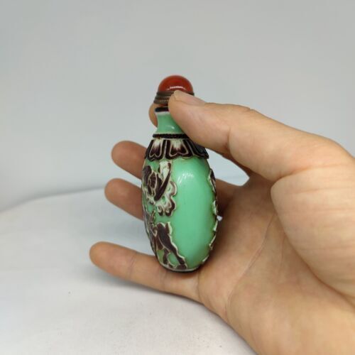 vintage chinese peking glass snuff bottle carved crane sculpture statue signet