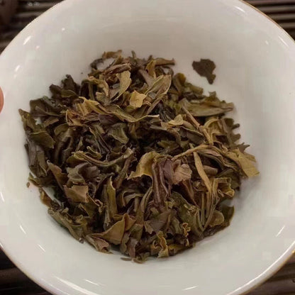 357g Yunnan Old Pu-erh Raw Tea Cake 2004 Rui Tai Hao Aged Puerh Tea Raw Puer Tea