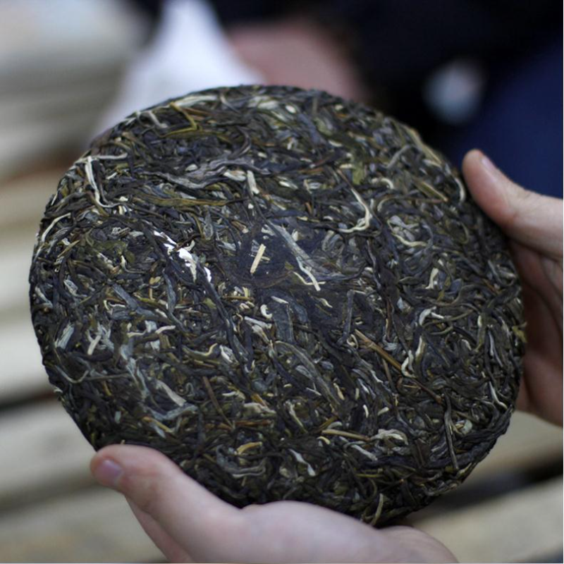 357g Yunnan Pu-erh Raw Tea Cake Mengku Early Spring Puerh Shengcha Old Pu'er Tea