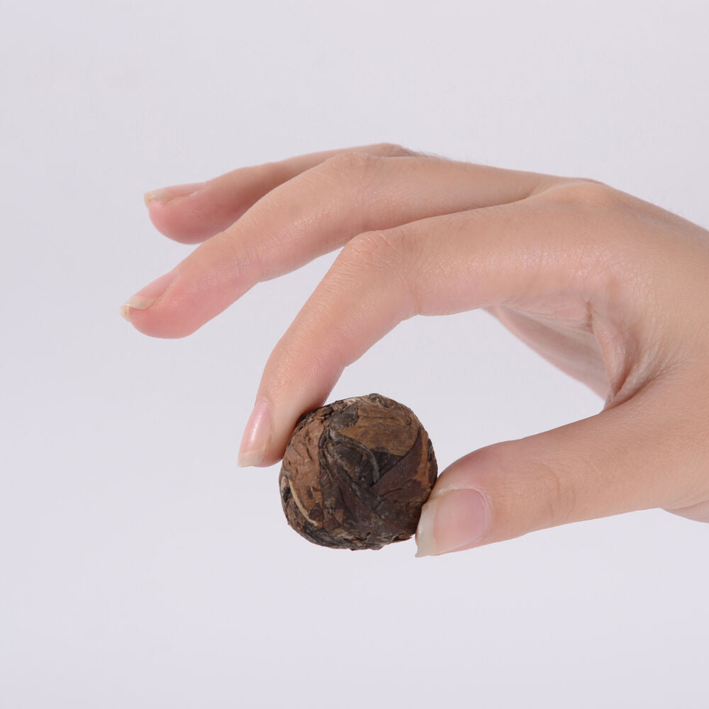 Organic Handmade Ball-shaped Aged Shou Mei Longevity Eyebrow White Tea Balls