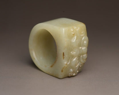 Chinese Natural Hetian Jade Carved Exquisite Thumb Ring Collection Jewelry Art