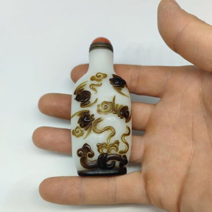 chinese carved bat statue peking glass snuff bottle painted Carving glazed Cameo
