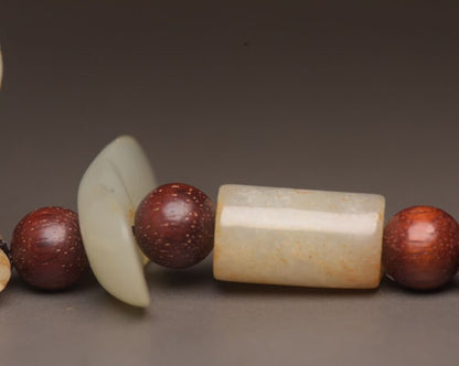 Chinese Beautiful Natural Hetian Jade Carved Squirrel Statues Nice Figurine Gift