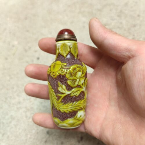 Fine yellow Glass Lucky Snuff Bottle carved phoenix statue flower colored glaze