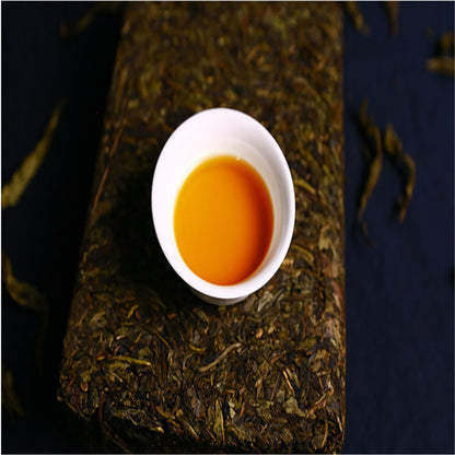 750g Black Tea Traditional Craft Brick Tea Dark Tea Golden Flower Compressed Tea