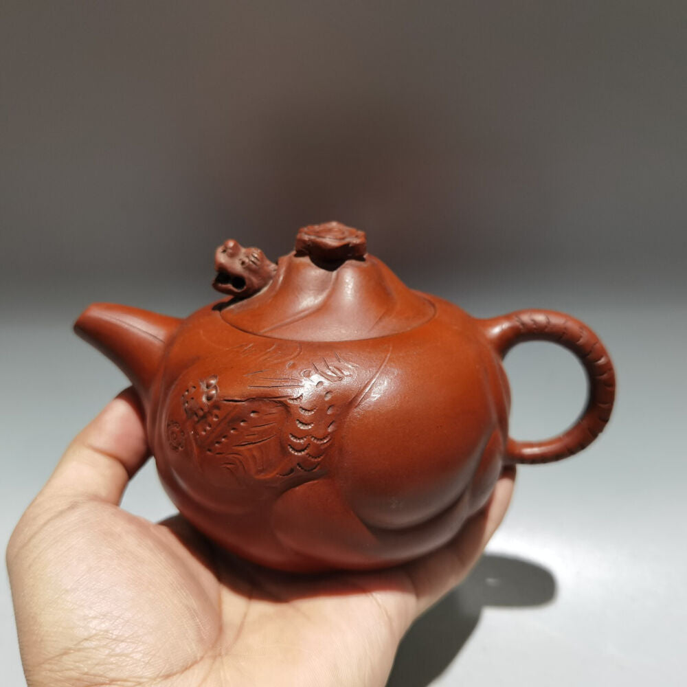 Chinese Yixing Zisha Clay Handmade Exquisite Teapot（鱼化龙 底款：王爱仙）