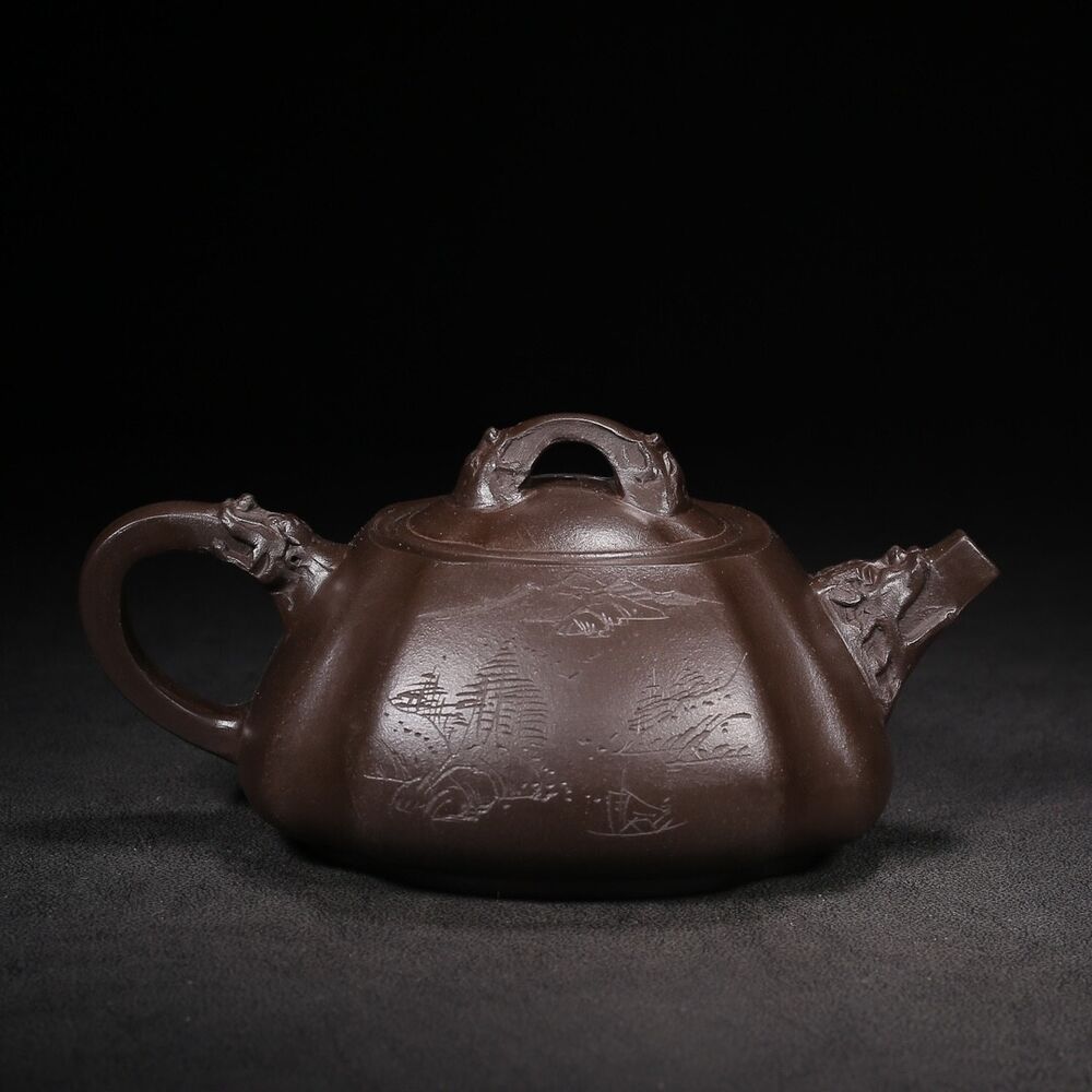 Chinese Yixing Zisha Clay Handmade Exquisite Teapot （龙头石瓢 底款：吴德盛）