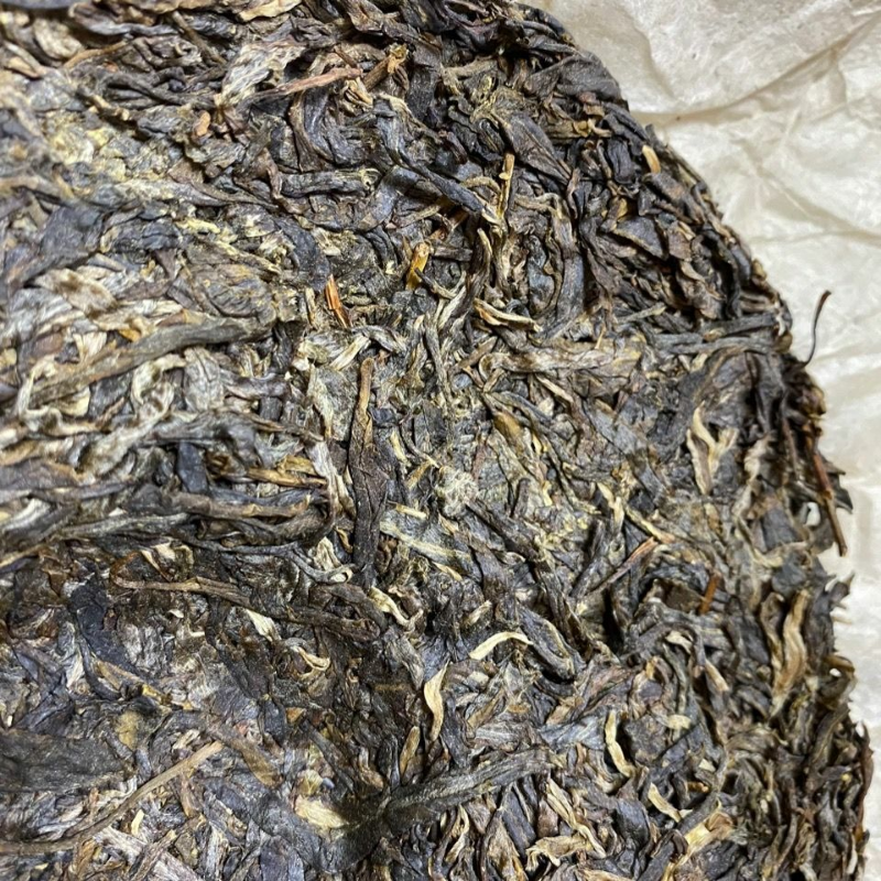 Yunnan Mengku Iceland Puer Spring Tender Leaf Sheng Puerh Tea 357g