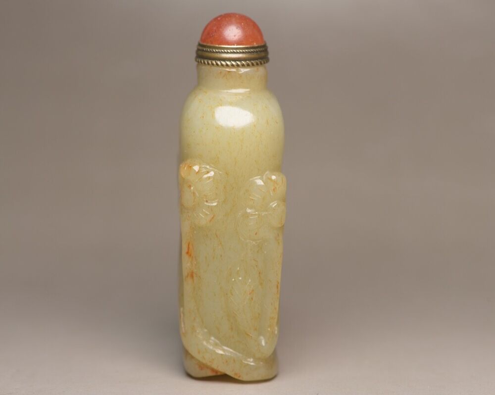 China Natural Hetian Jade Carved Nice Flower Statue Snuff Bottle Collections Art