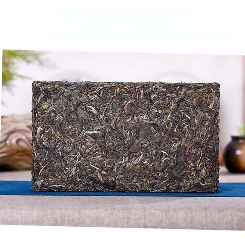 250g Banzhang Ecological Puerh Raw Tea Brick Yunnan Aged Tree Pu-erh Green Tea
