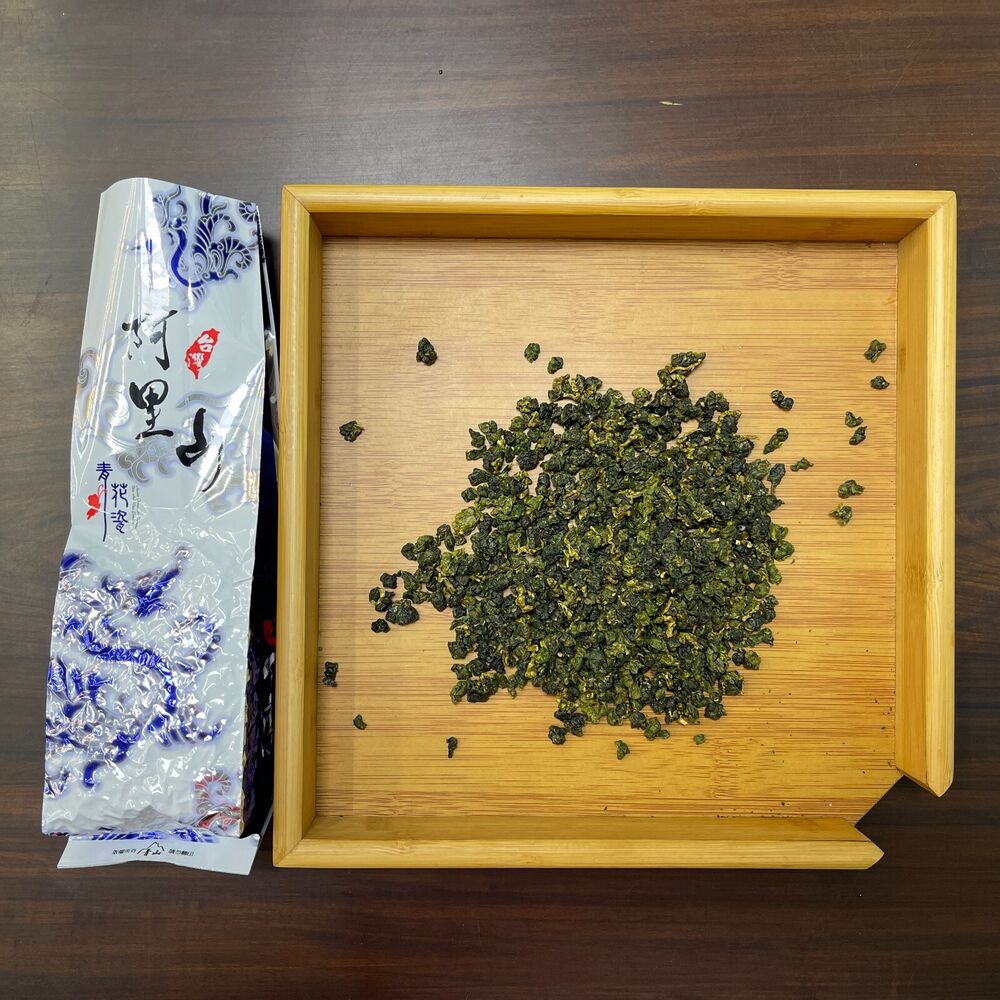 Taiwan unique tea,Chin-Shin-Oolong,Alishan blue and white porcelain,150g*4