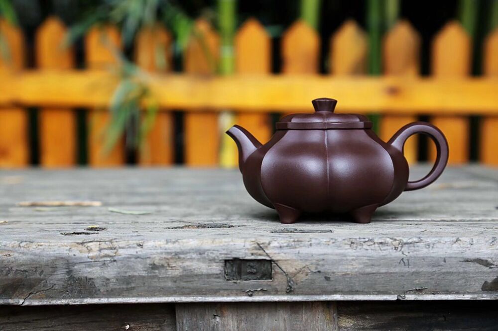 300cc Handmade Purple Sand Purple Clay Gongfu Tea Pot in Yixing, China Jin Kuihu Tea Pot-