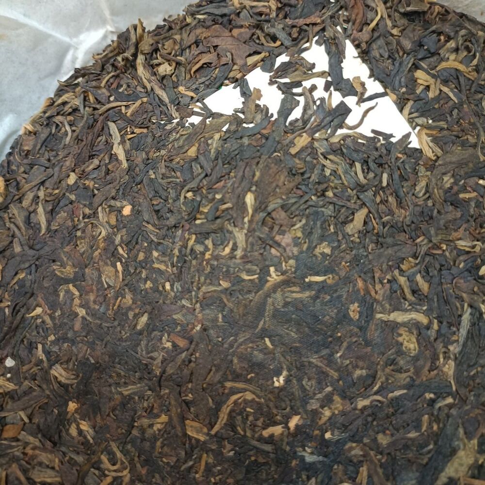 2007 Laomane Arbor Tree Spring Buds Pu-erh Tea Cake 357g Raw Pu'er QiZi Banzhang