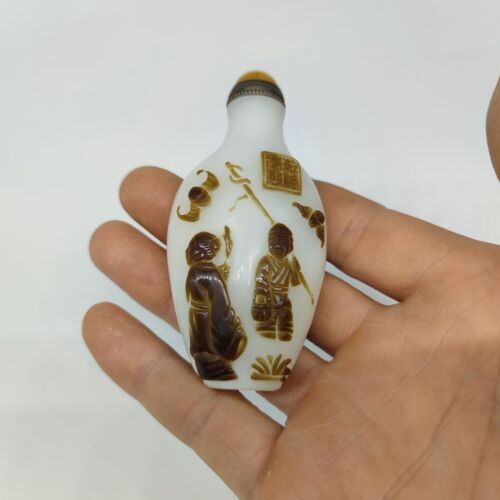 Beautiful chinese carved statue peking glass snuff bottle glazed Cameo Figure