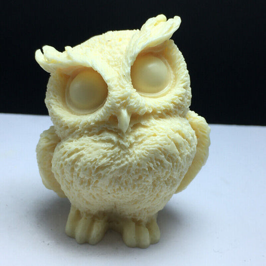 2.4in Natural Crystal .COROZO NUT. Hand-carved.Exquisite owl.Animal statues1pcs