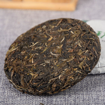 Pu-erh Tea Raw Tea Cake Raw Tea 100g Lao Ban Zhang Raw Tea Cake Yunnan Tea