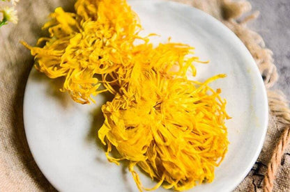 Organic Dried Golden Chrysanthemum Buds Tea Relieve Stress High Quality